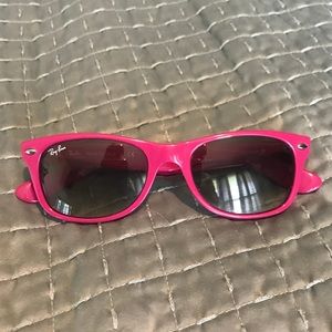 Authentic Ray-Ban pink sunglasses!!